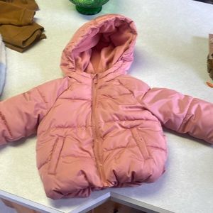 18-24 month pink puffer jacket old navy like new worn once